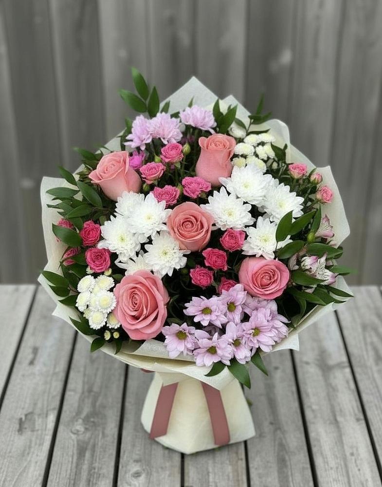 Букет цветов из: Альстромерии, Гвоздики, Розы и Хризантемы в Янауле