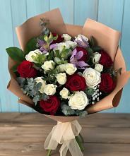 Букет цветов из:  Розы и Альстромерии в Янауле