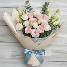 Букет цветов из:  Лизиантусы в Янауле