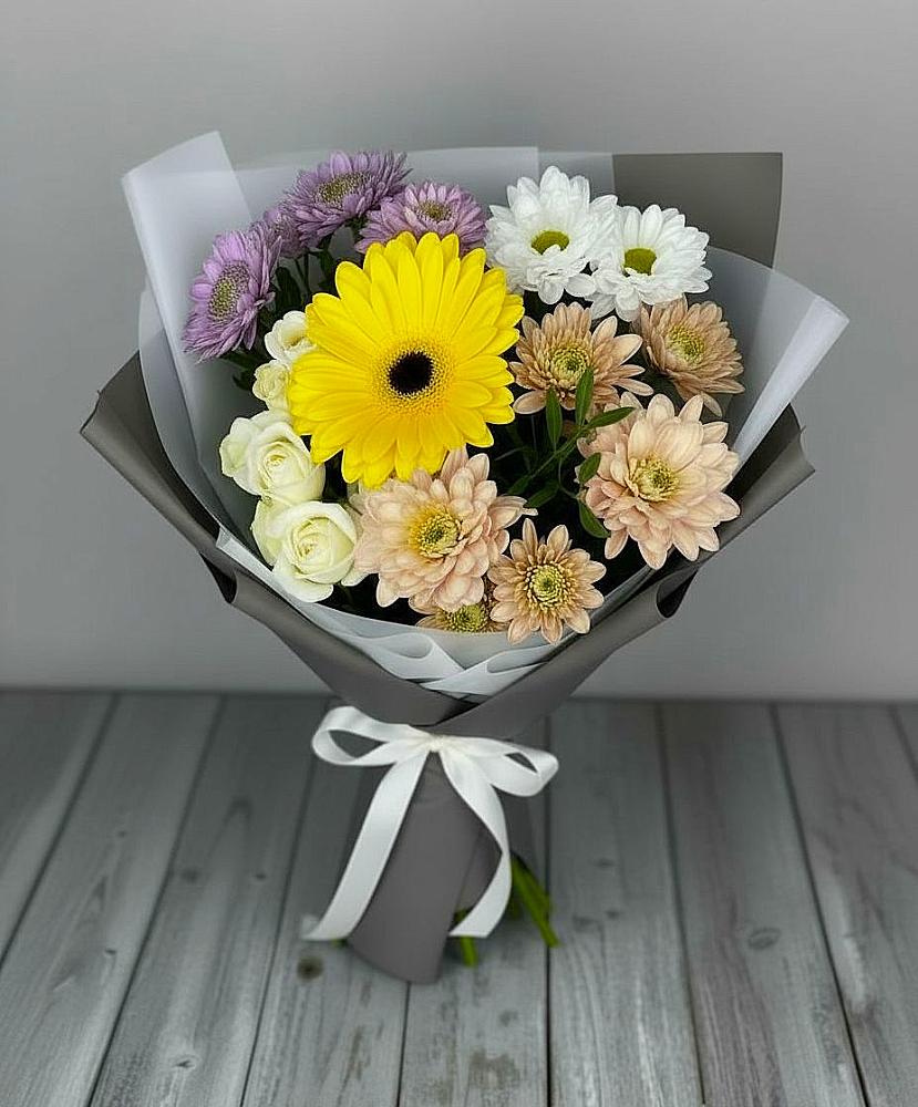Букет цветов из: Розы, Герберы и Хризантемы в Янауле