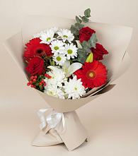 Букет цветов из:  Розы, Хризантемы, Герберы и Лилии в Янауле