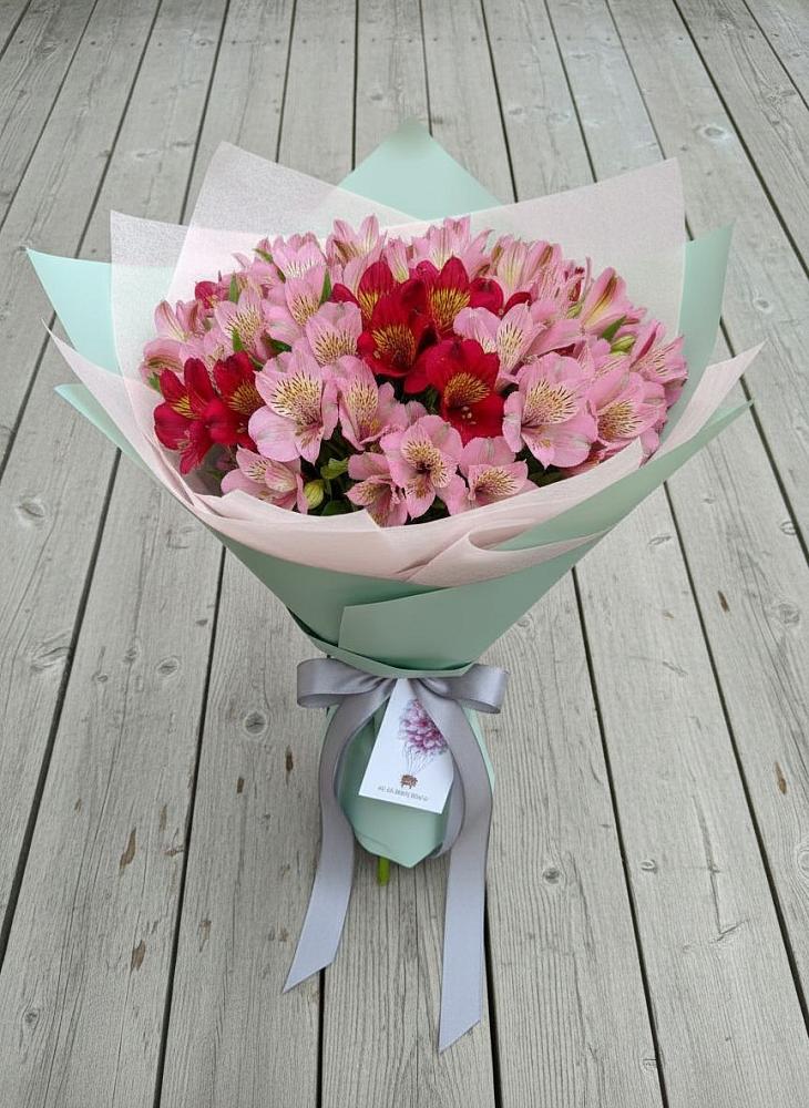 Букет цветов из: Альстромерии в Янауле