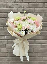 Букет цветов из:  Гвоздики, Розы, Лизиантусы и Хризантемы #REPLACE_PRED# Янауле