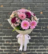 Букет цветов из:  Герберы и Хризантемы в Янауле