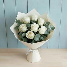 Букет Белые розы в Эвкалипте в Янауле