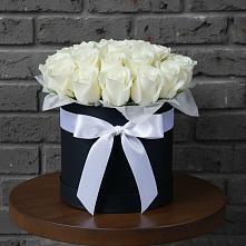 Цветочная композиция из Розы в шляпной коробке #REPLACE_PRED# Янауле