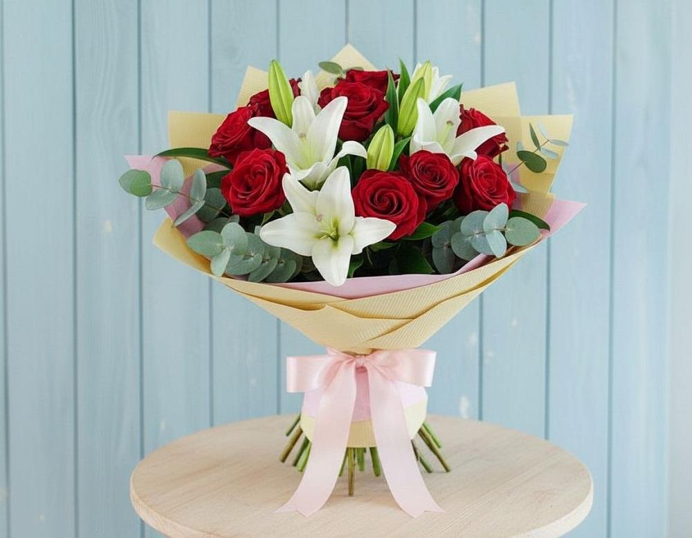 Букет цветов из: Лилии и Розы в Янауле